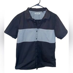Kenneth Cole Reaction button down casual shirt